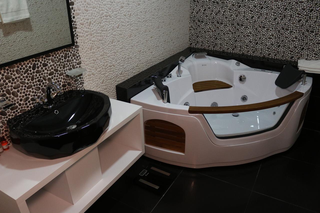 Hotel Admiral Prizren Esterno foto