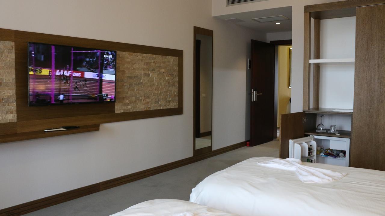 Hotel Admiral Prizren Esterno foto
