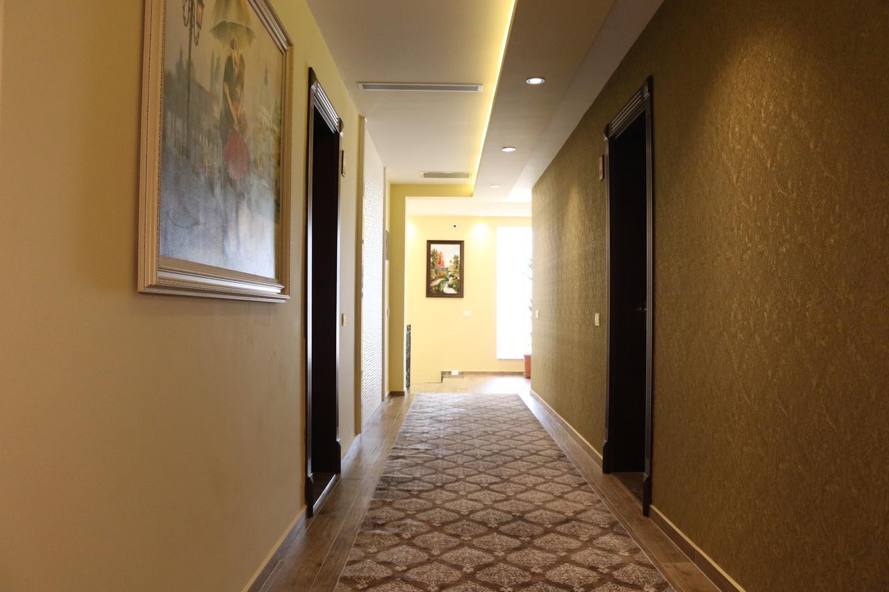 Hotel Admiral Prizren Esterno foto