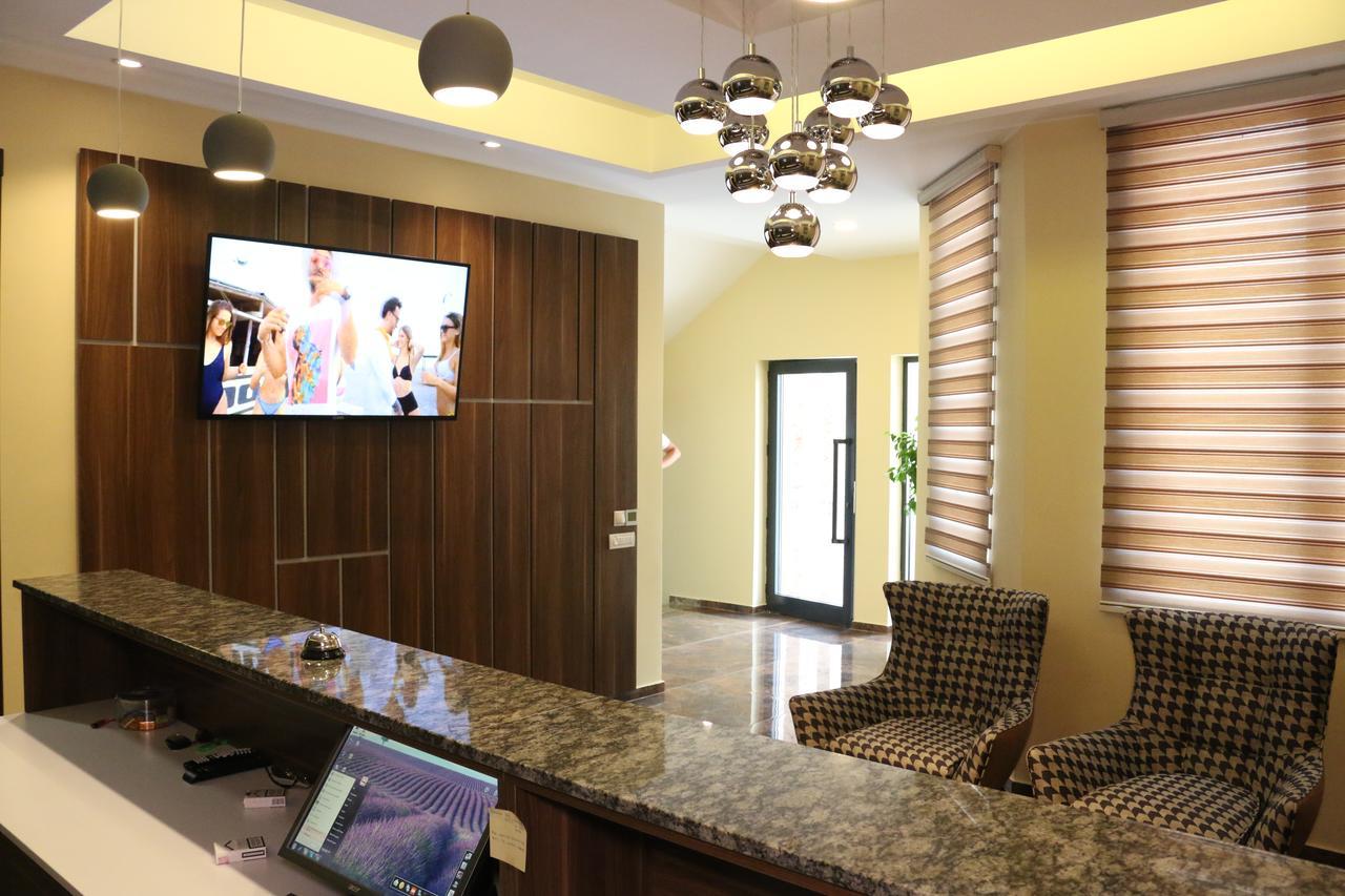 Hotel Admiral Prizren Esterno foto