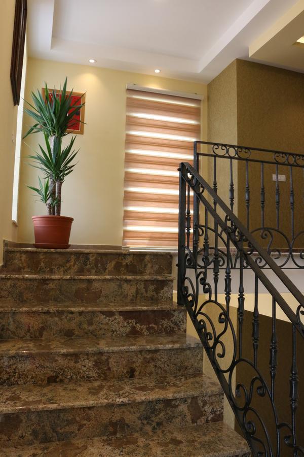 Hotel Admiral Prizren Esterno foto
