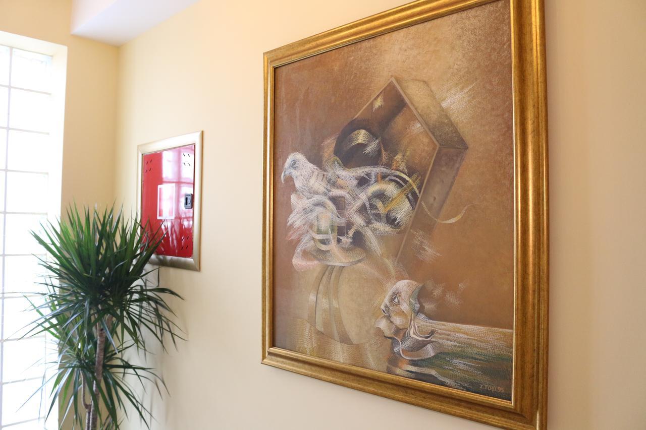 Hotel Admiral Prizren Esterno foto