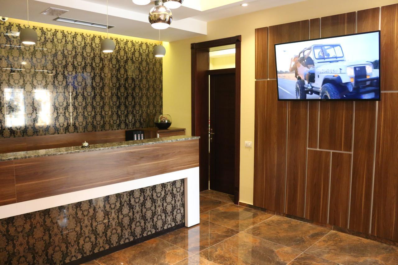Hotel Admiral Prizren Esterno foto