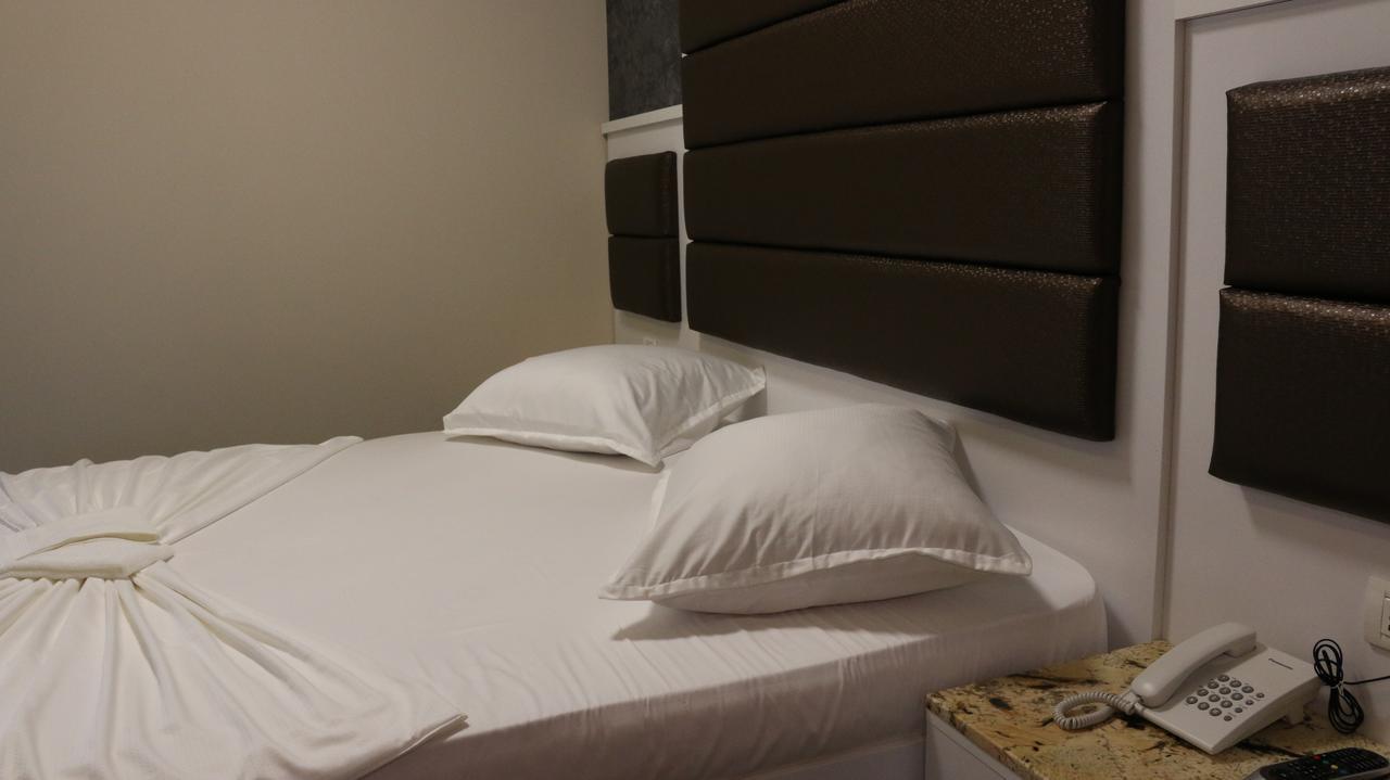 Hotel Admiral Prizren Esterno foto